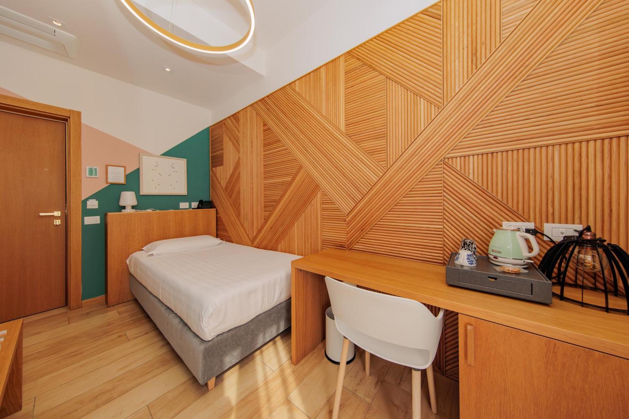 Ophelia Hotel Cazzago San Martino Экстерьер фото